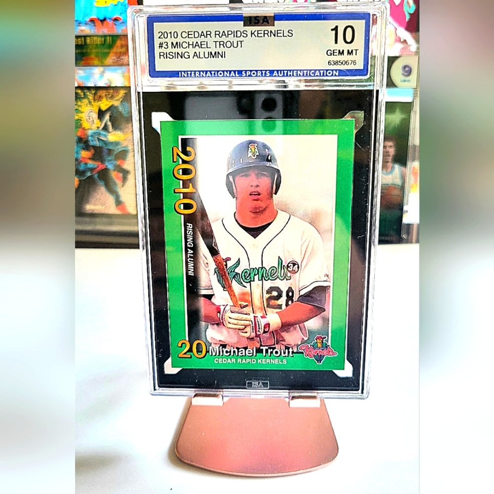 Mike Trout Rookie 2010 Cedar Rapids Kernels Rising Alumni #3 ISA 10